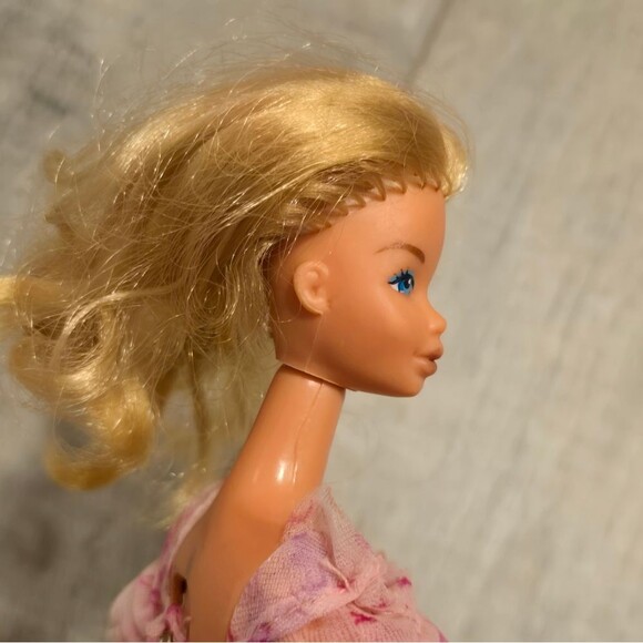 Vintage 1978 Mattel Kissing Barbie Doll - Picture 9 of 9